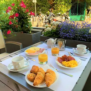 3* Otel Boreal